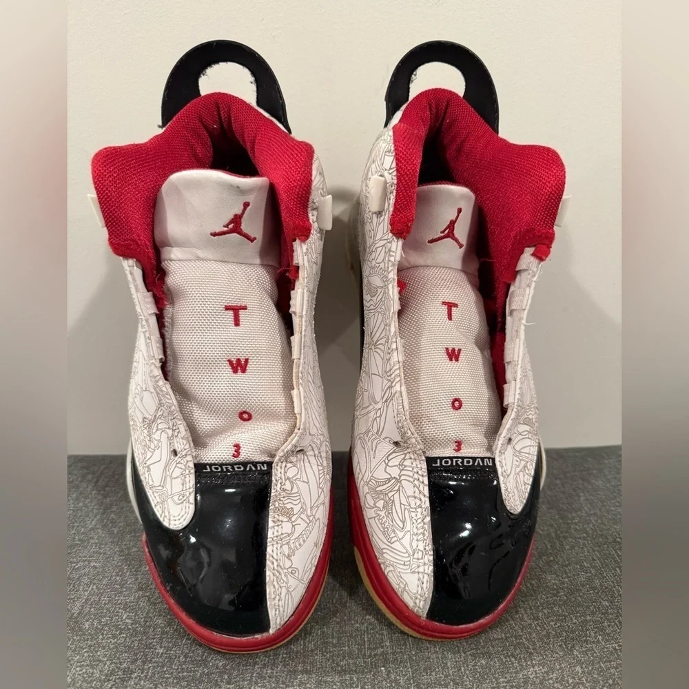 Jordan TWO 3 Dynamic Red-white Sneakers/size 7.5